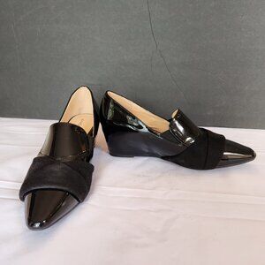 Wedged heel shoes